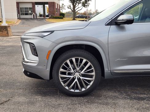 New 2026 Buick Enclave Avenir w/ Super Cruise Package image 9