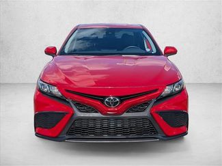 Used 2021 Toyota Camry SE video 2