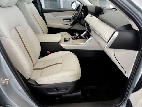 Certified 2024 MAZDA CX-90 Plug-In Hybrid w/ Premium Plus AWD/4WD image 31
