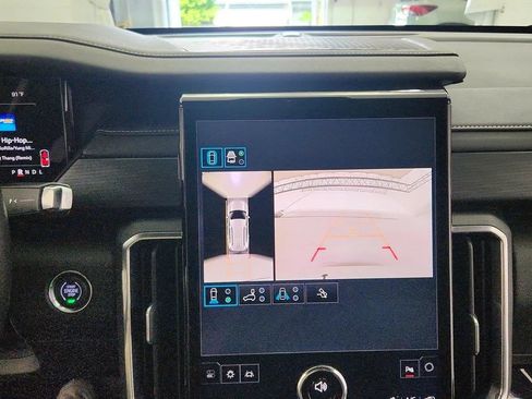 Used 2026 GMC Acadia Elevation FWD image 16