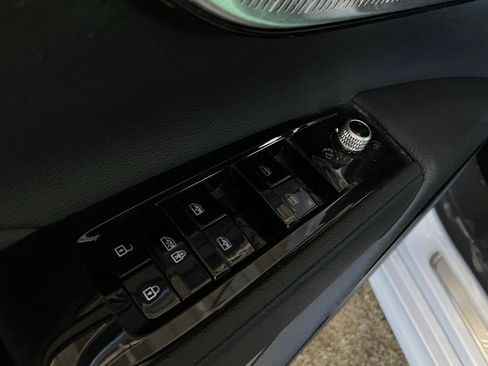 Used 2024 Maserati Grecale GT image 29