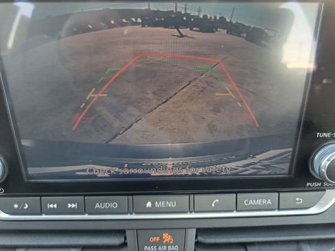 Used 2024 Nissan Altima 2.5 SV image 10