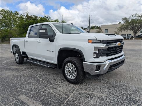 Certified 2025 Chevrolet Silverado 2500 LT w/ Convenience Package AWD/4WD image 2