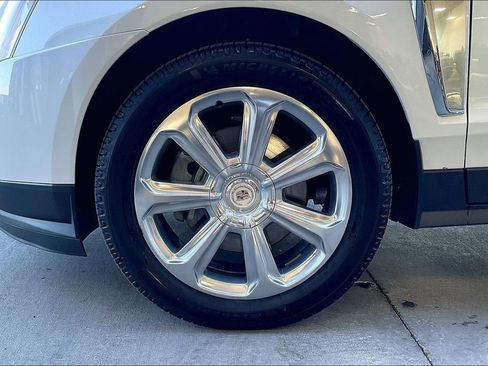 Used 2016 Cadillac SRX Performance w/ Driver Awareness Package image 9