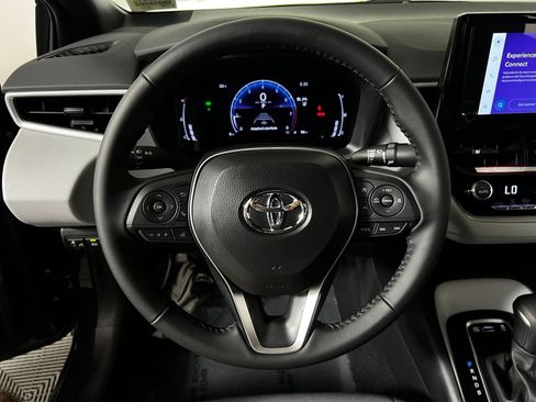 Used 2026 Toyota Corolla SE FWD image 14