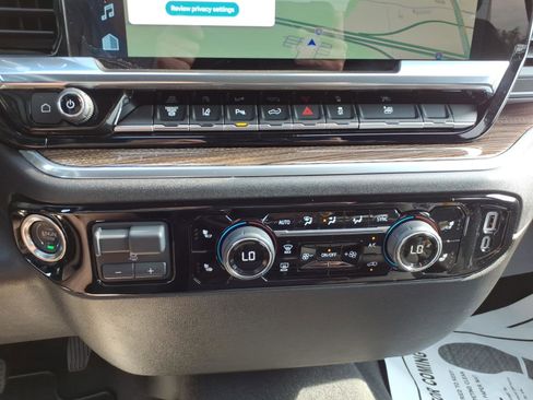 Used 2025 Chevrolet Silverado 3500 LT w/ Safety Package AWD/4WD image 21