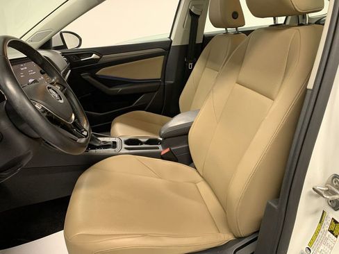 Used 2019 Volkswagen Jetta SEL FWD image 9