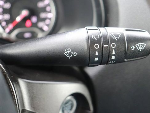 Used 2023 Jeep Renegade Latitude image 24