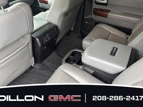 Used 2015 Toyota Sequoia Platinum AWD/4WD image 12