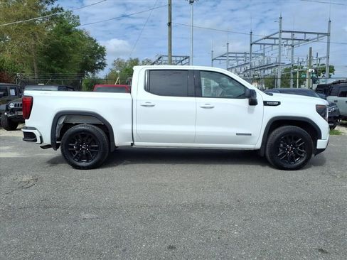 Used 2025 GMC Sierra 1500 Elevation image 8