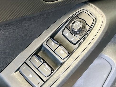 Certified 2025 Subaru Crosstrek 2.0i Premium image 21