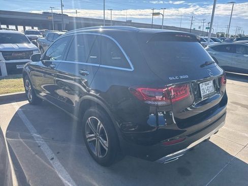 Used 2022 Mercedes-Benz GLC 300 image 4
