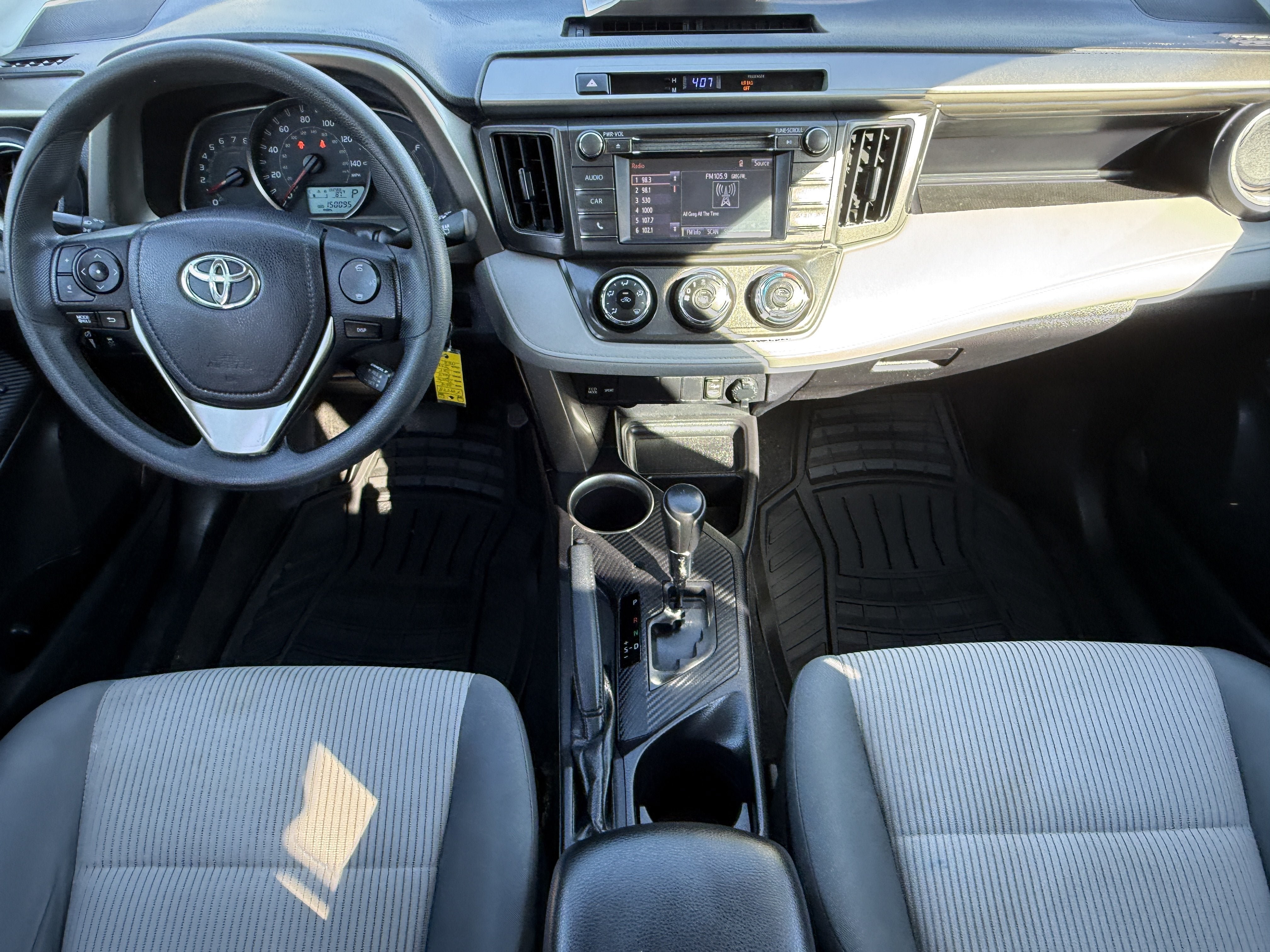 Used 2015 Toyota RAV4 LE AWD/4WD image 17