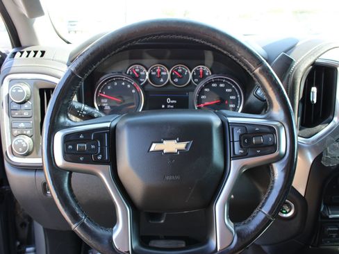 Used 2020 Chevrolet Silverado 1500 LT w/ Texas Edition AWD/4WD image 12
