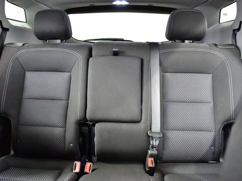 Used 2024 GMC Terrain SLE image 12