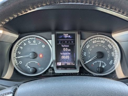 Used 2016 Toyota Tacoma SR5 image 24