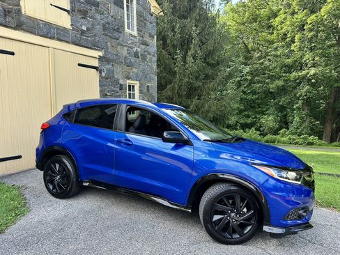 Used 2021 Honda HR-V Sport image 27