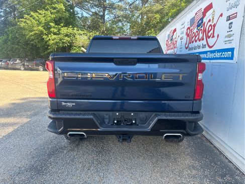 Used 2021 Chevrolet Silverado 1500 LT Trail Boss image 9
