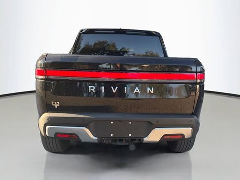 Used 2022 Rivian R1T Adventure image 7