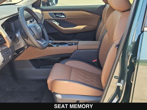 New 2026 Nissan Rogue Platinum AWD/4WD image 11