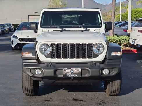 Used 2025 Jeep Wrangler Unlimited Sport AWD/4WD image 3