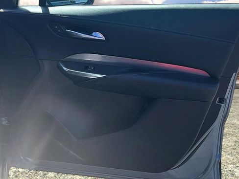 Certified 2025 Cadillac XT4 Premium Luxury image 27