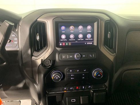 Used 2020 Chevrolet Silverado 1500 Custom w/ Custom Value Package image 26