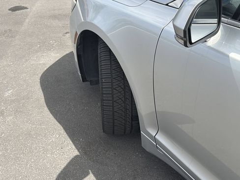 Used 2019 Lincoln MKZ Reserve FWD image 32