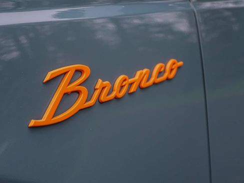 Used 2023 Ford Bronco Outer Banks AWD/4WD image 10