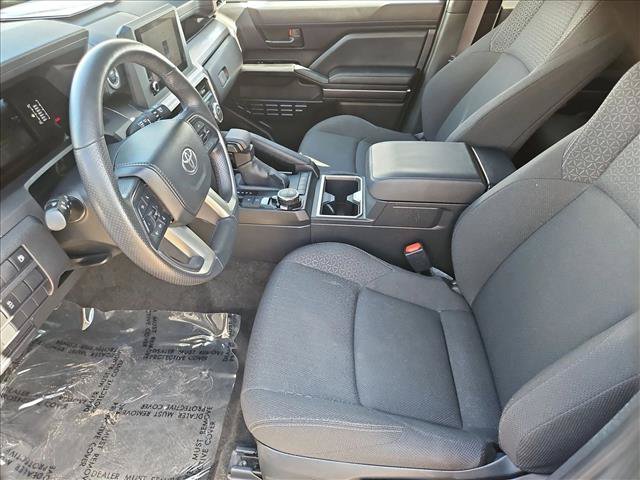 Used 2025 Toyota 4Runner SR5 AWD/4WD image 21