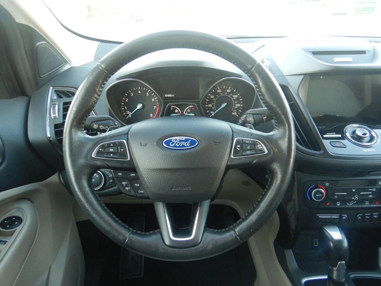 Used 2017 Ford Escape Titanium w/ Equipment Group 301A AWD/4WD image 14