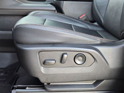 Used 2022 Chevrolet Tahoe High Country image 28