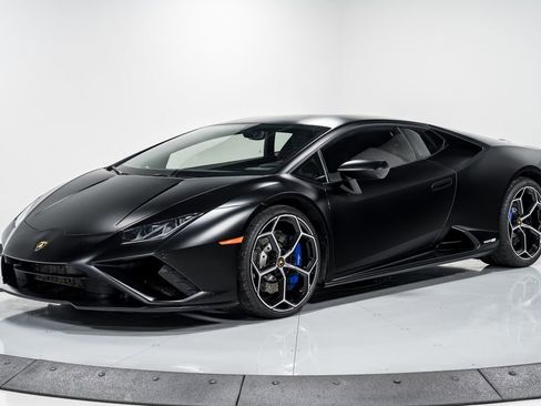 Used 2022 Lamborghini Huracan EVO RWD image 7