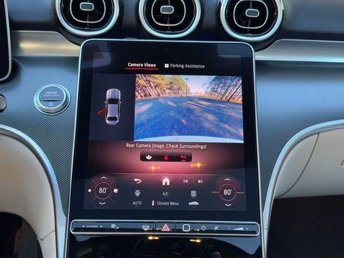 Used 2025 Mercedes-Benz C 300 Sedan image 4