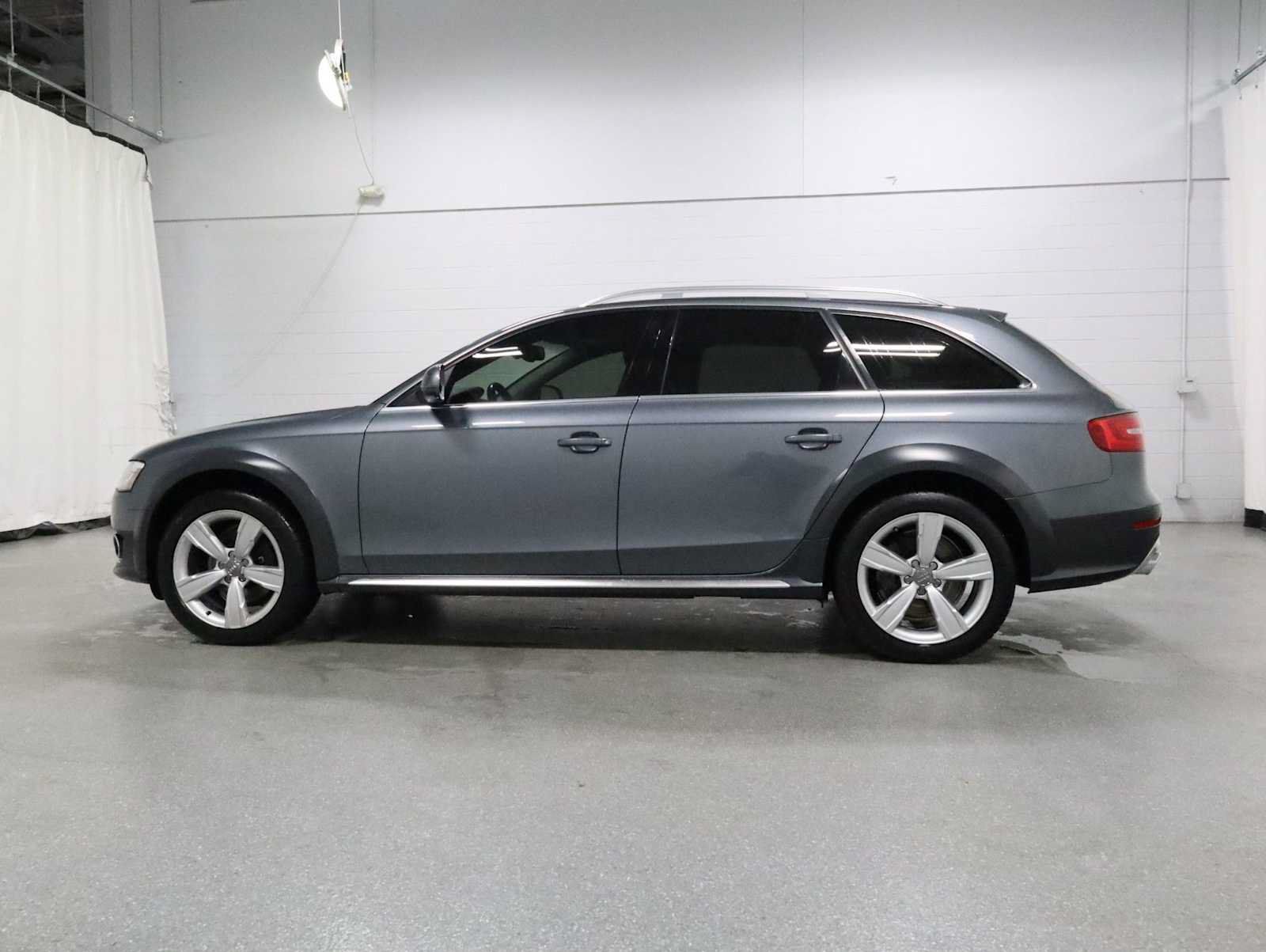 Used 2013 Audi A4 Premium Plus AWD/4WD image 2