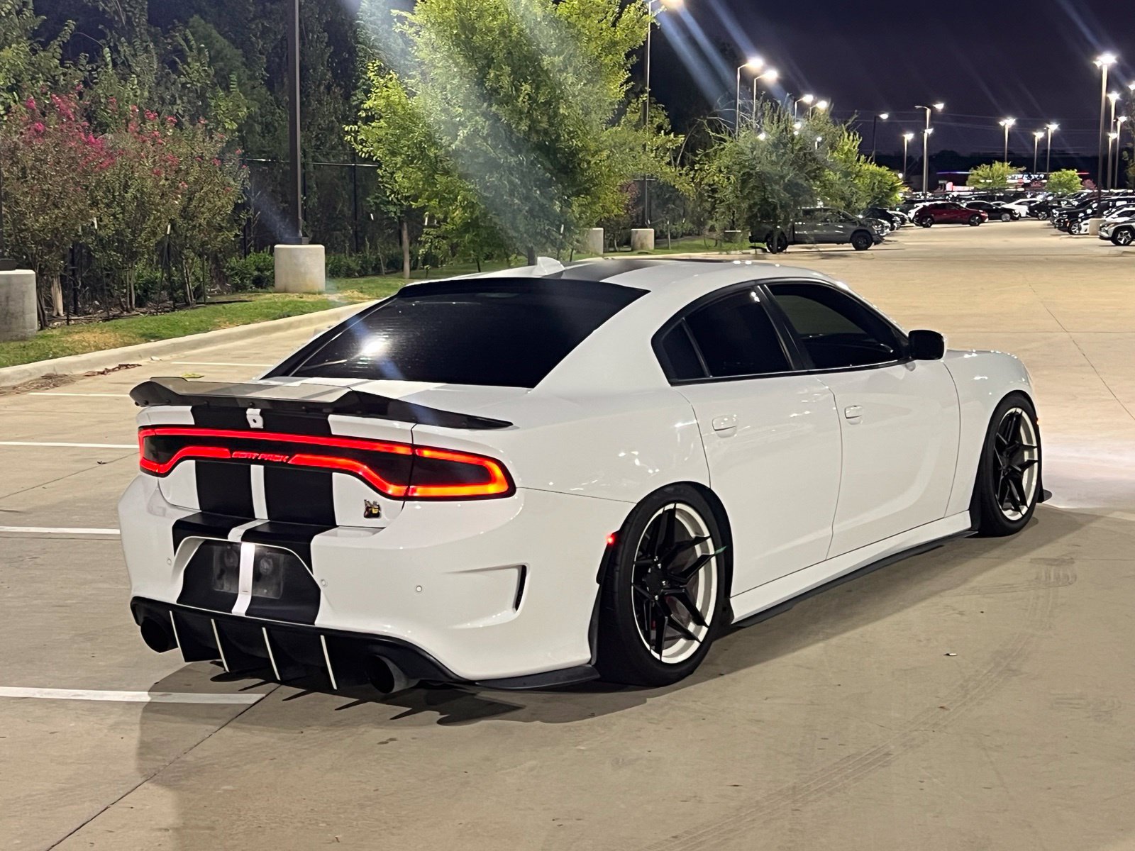 Used 2020 Dodge Charger Scat Pack w/ Plus Group RWD image 12