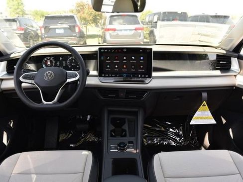 New 2026 Volkswagen Tiguan SE AWD/4WD image 7