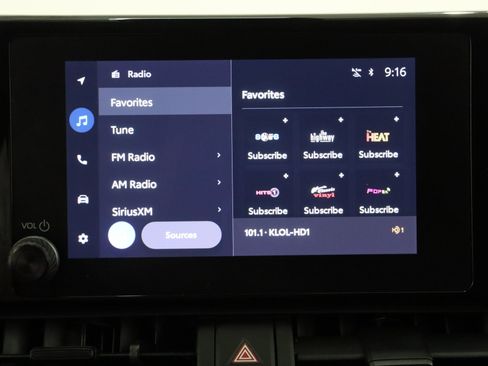 Used 2025 Toyota RAV4 XLE FWD image 19