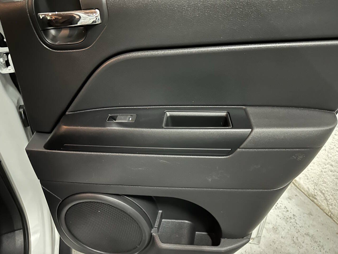 Used 2016 Jeep Patriot Sport w/ Power Value Group FWD image 33