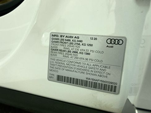 Used 2021 Audi Q5 Premium Plus w/ Premium Plus Package AWD/4WD image 39