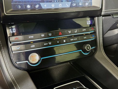 Used 2020 Jaguar F-PACE S AWD/4WD image 18