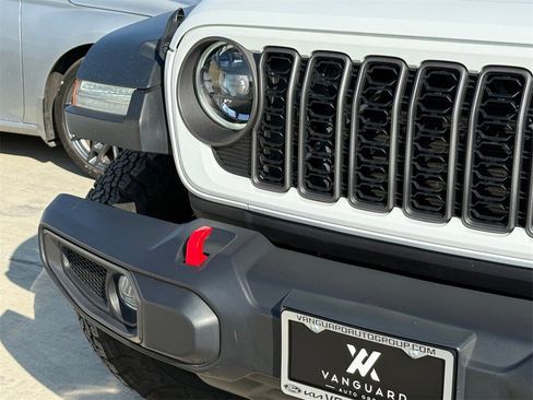 Used 2024 Jeep Wrangler Unlimited Rubicon image 5