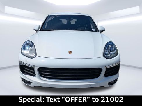 Used 2017 Porsche Cayenne image 8