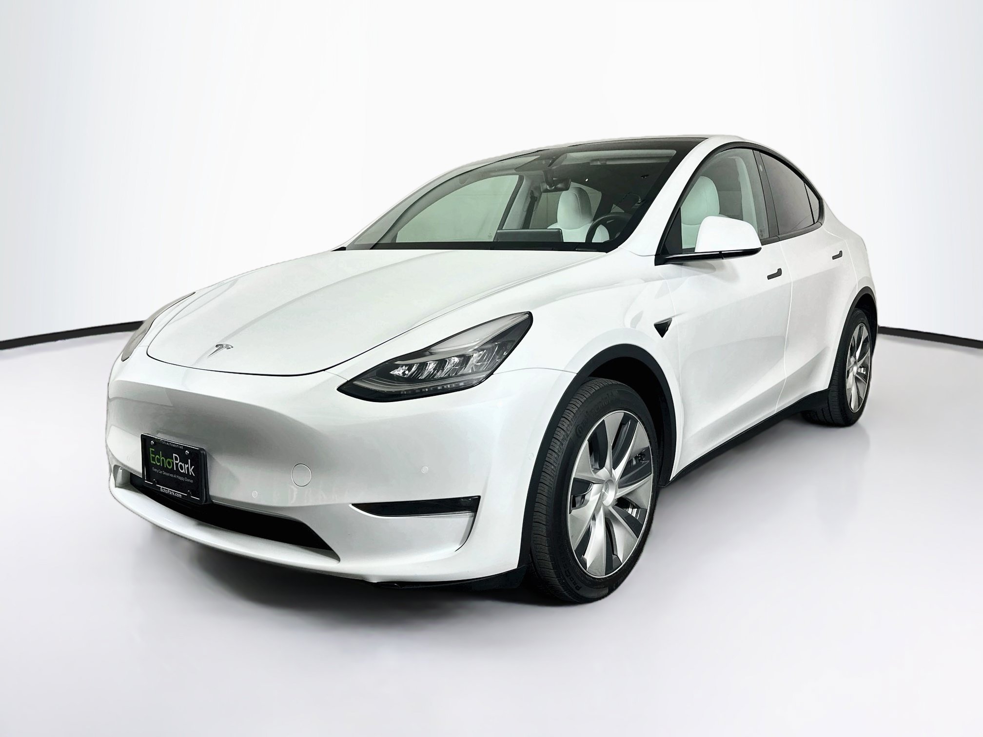 Used 2021 Tesla Model Y Long Range AWD/4WD image 3