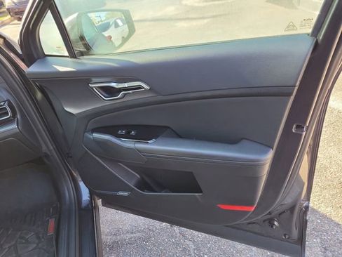 Used 2024 Kia Sportage SX image 39