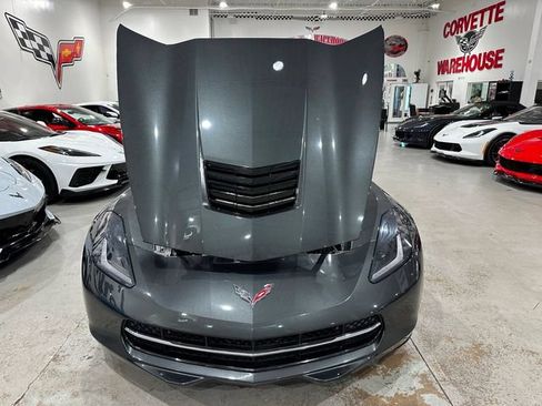 Used 2019 Chevrolet Corvette Stingray Coupe w/ 1LT RWD image 24