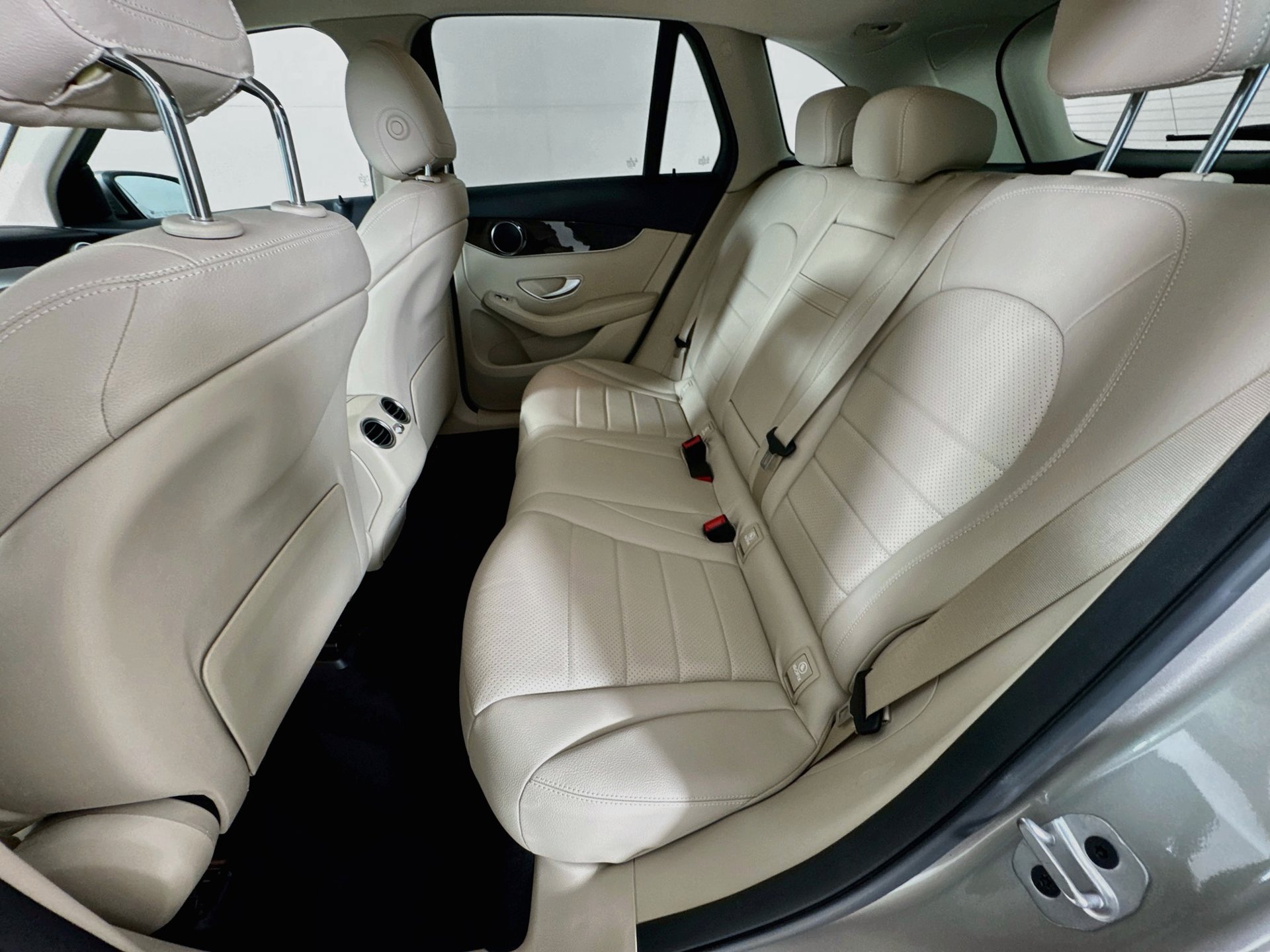 Certified 2022 Mercedes-Benz GLC 300 image 24