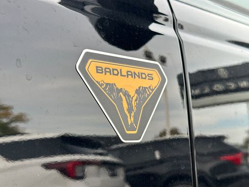 New 2025 Ford Bronco Badlands image 15