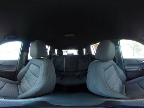 Used 2025 Chevrolet Equinox LT FWD image 43