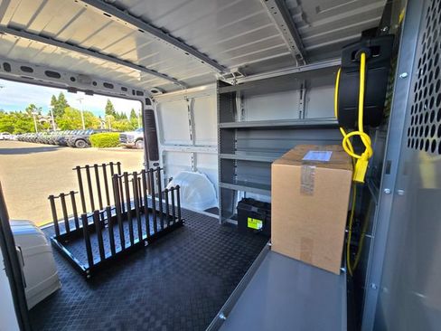 Used 2025 RAM ProMaster 2500 FWD image 21